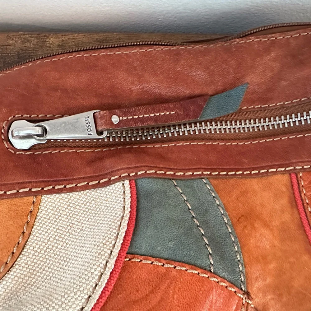 FOSSIL Leather Patchwork Shoulder Bag Crossbody Hobo Handbag Purse VINTAGE - Picture 11 of 15